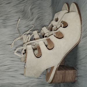 Steve Madden Suede Natural Lace up heel
